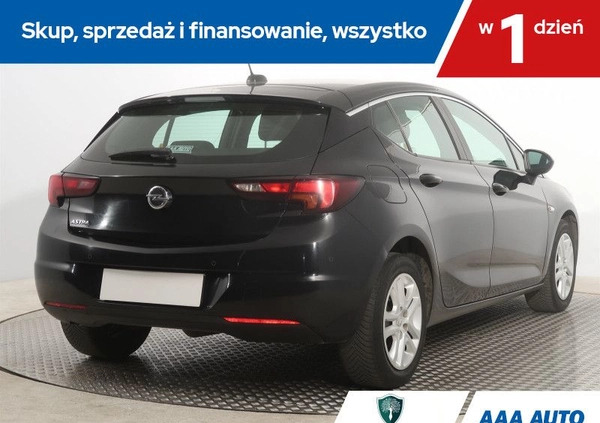 Opel Astra cena 47000 przebieg: 135070, rok produkcji 2019 z Płoty małe 154